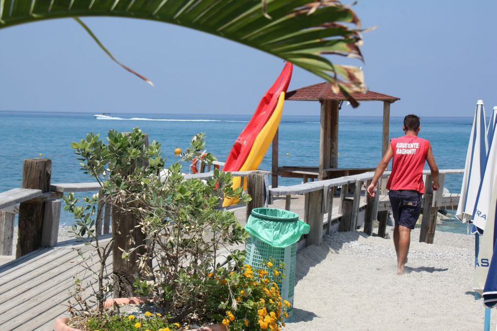 الشقق الفندقية مسينافي  Oasi Azzurra المظهر الخارجي الصورة